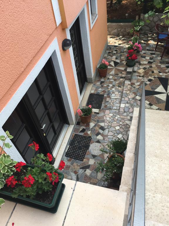 Apartments Bozena Крк Екстер'єр фото