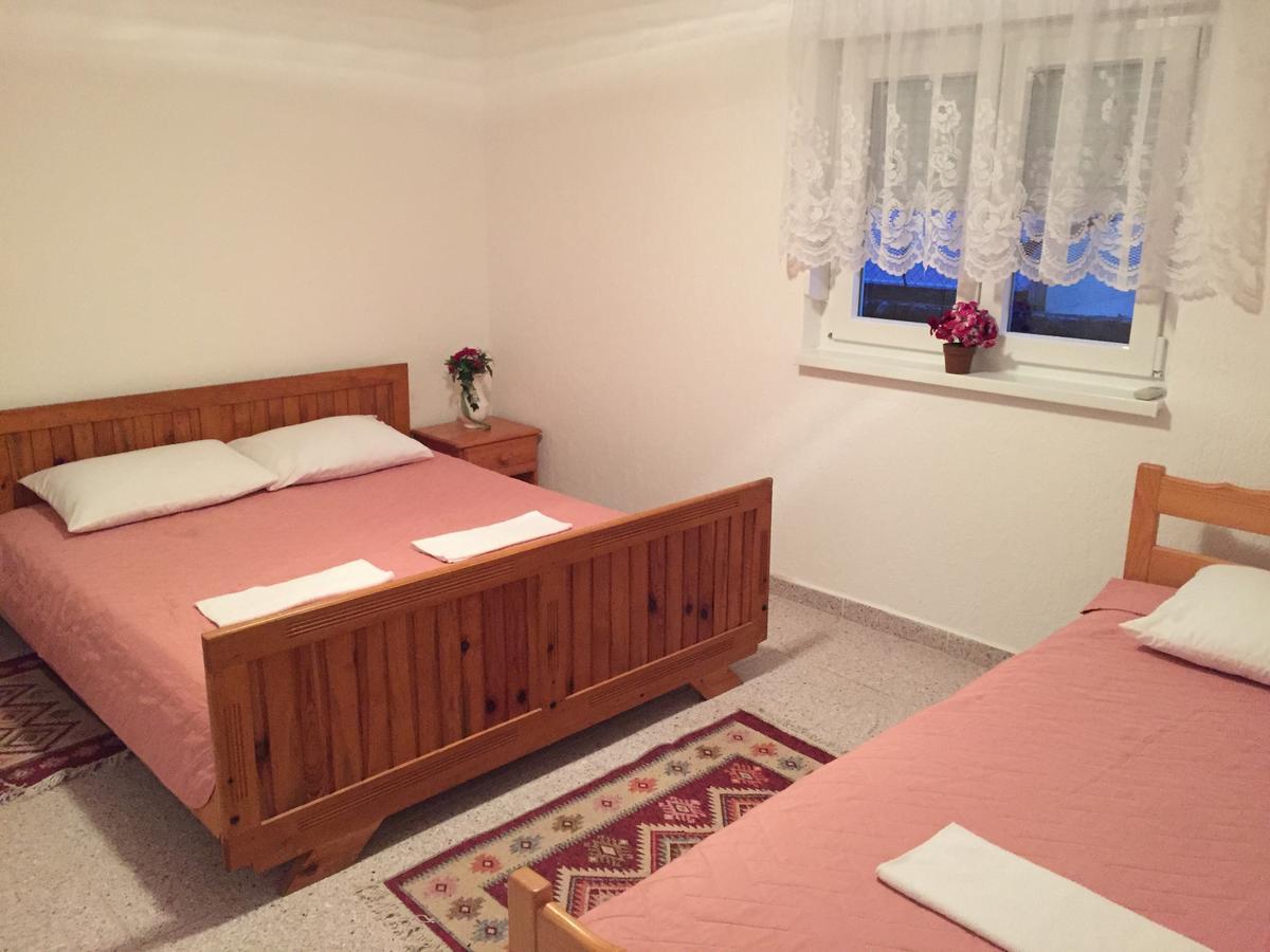 Apartments Bozena Крк Екстер'єр фото