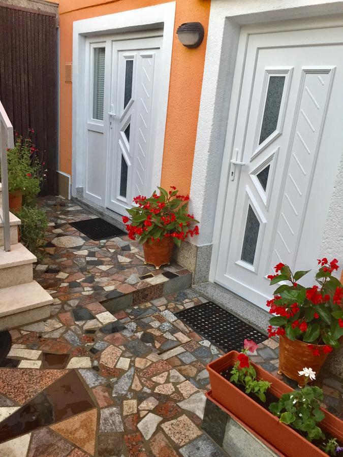 Apartments Bozena Крк Екстер'єр фото