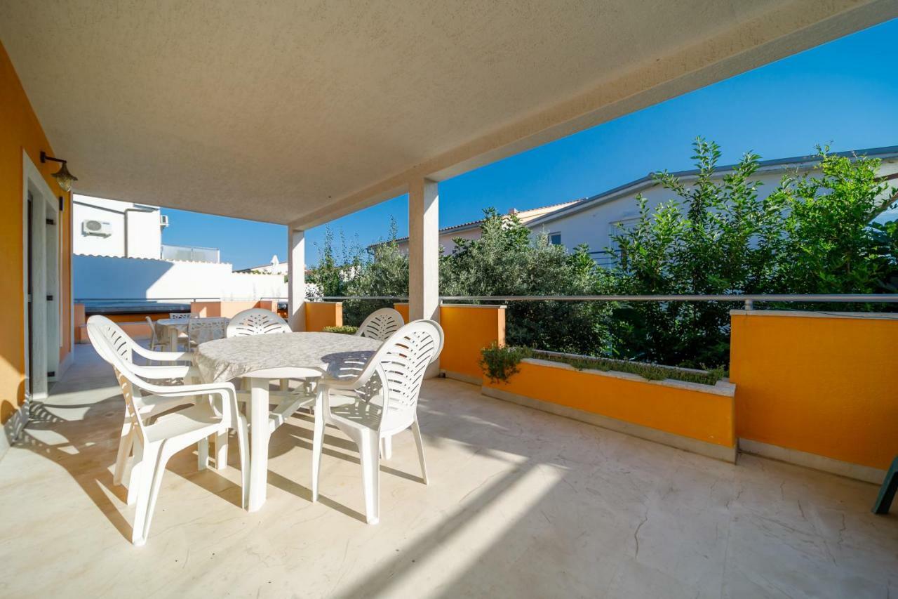 Apartments Bozena Крк Екстер'єр фото