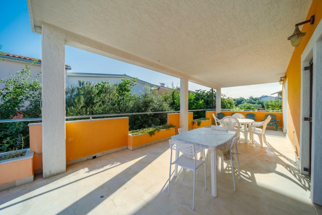 Apartments Bozena Крк Екстер'єр фото
